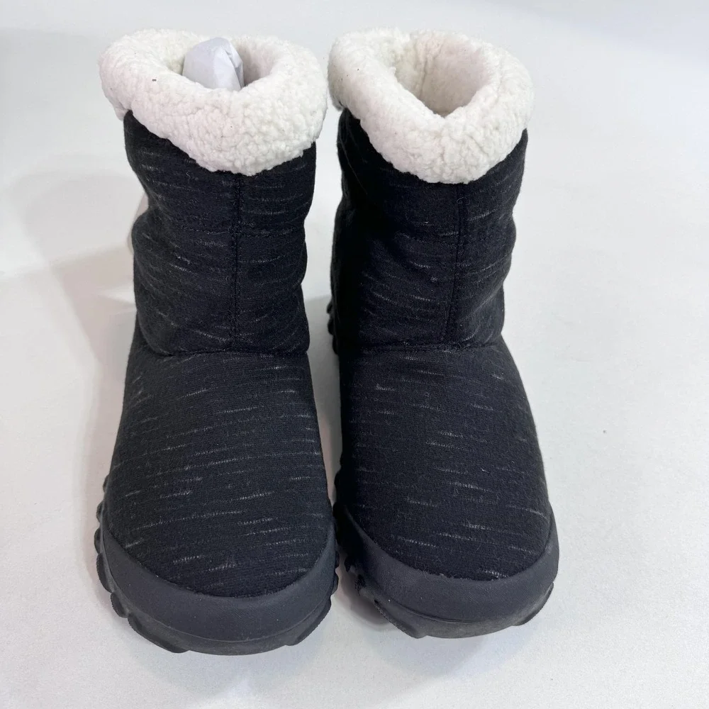 Bogs BMOC II Dash Boots Womens Size 7 Black Ankle Waterproof‎ Faux Fur Lined